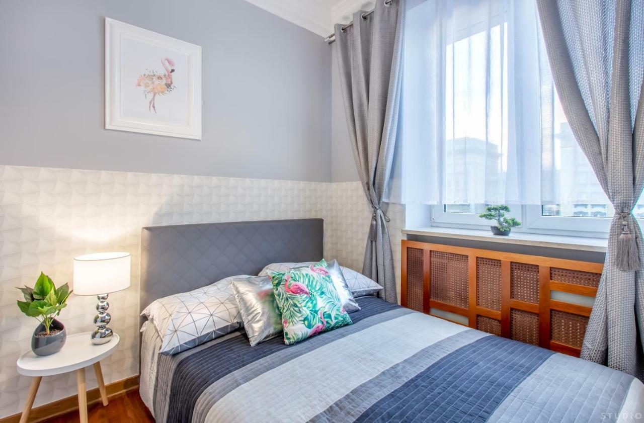 *Clicktheflat* Wilcza 33 Street Apart Rooms In The City Center Varsó Kültér fotó