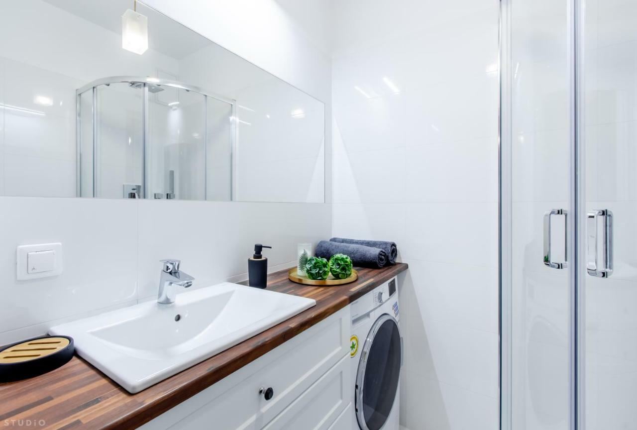 *Clicktheflat* Wilcza 33 Street Apart Rooms In The City Center Varsó Kültér fotó