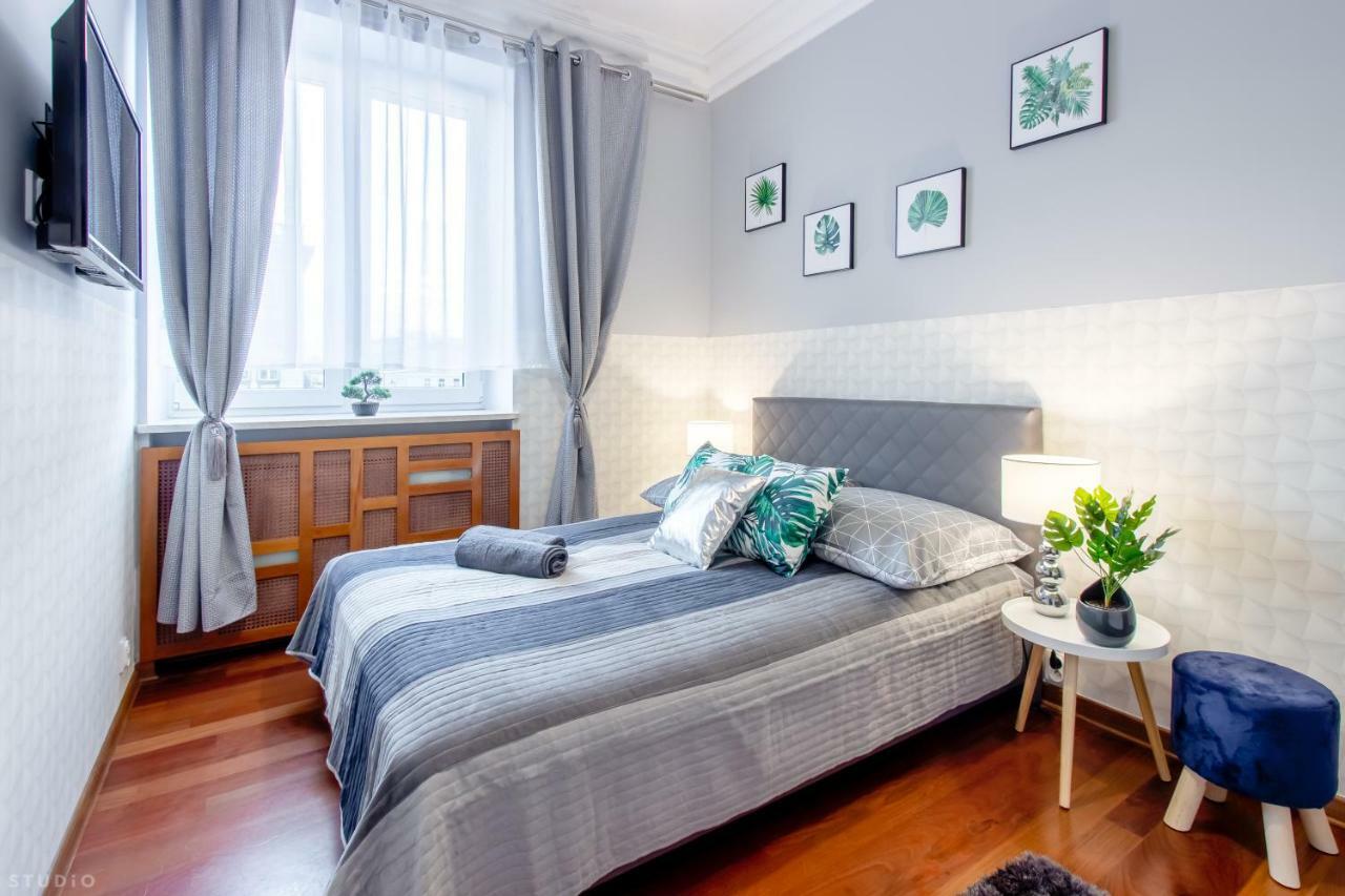 *Clicktheflat* Wilcza 33 Street Apart Rooms In The City Center Varsó Kültér fotó