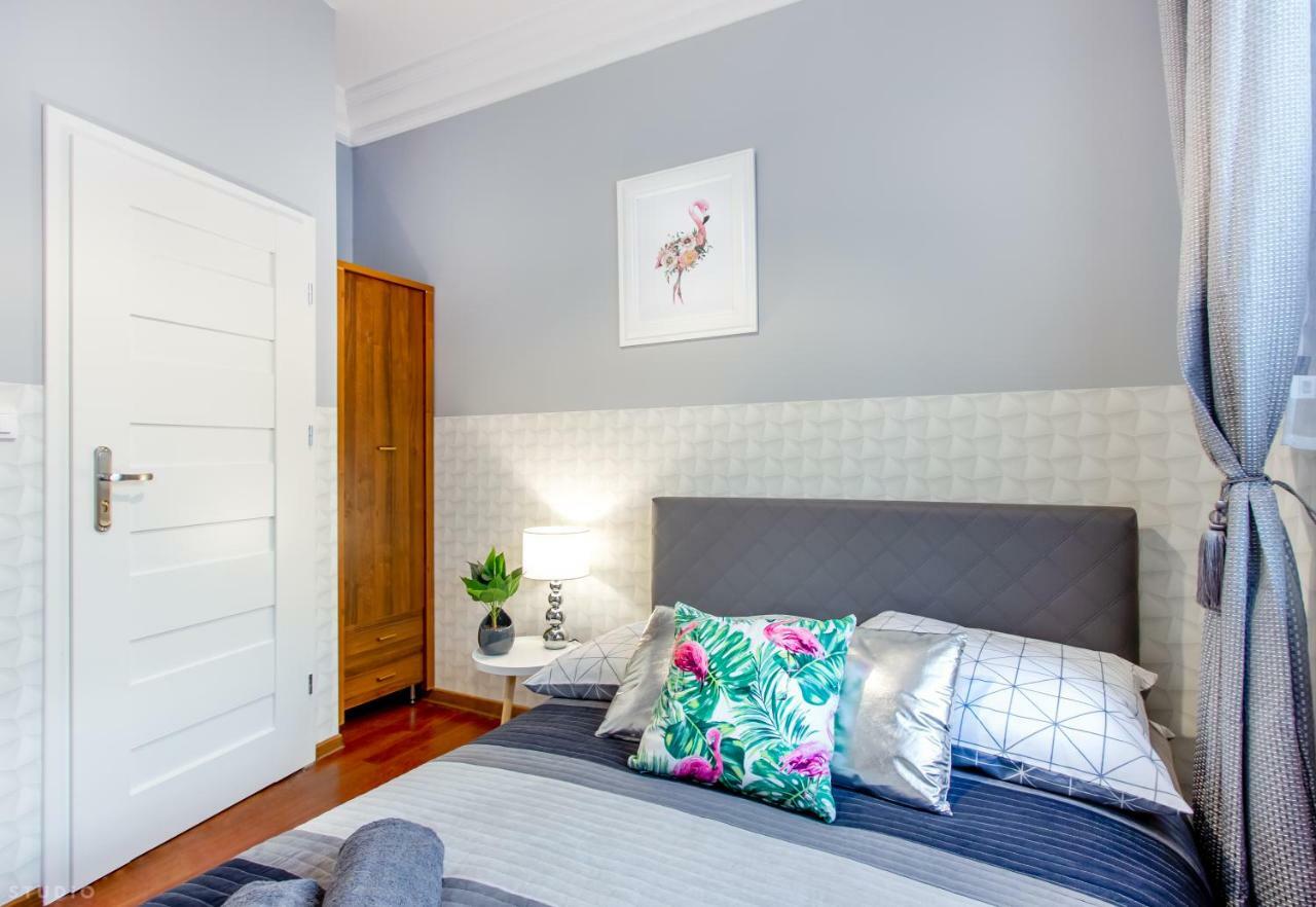 *Clicktheflat* Wilcza 33 Street Apart Rooms In The City Center Varsó Kültér fotó